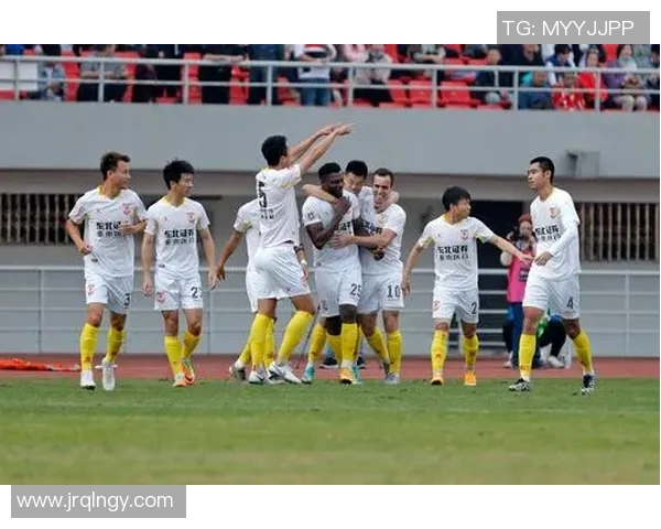 成都足球队总决赛精彩表现分析团队协作的重要性与未来展望